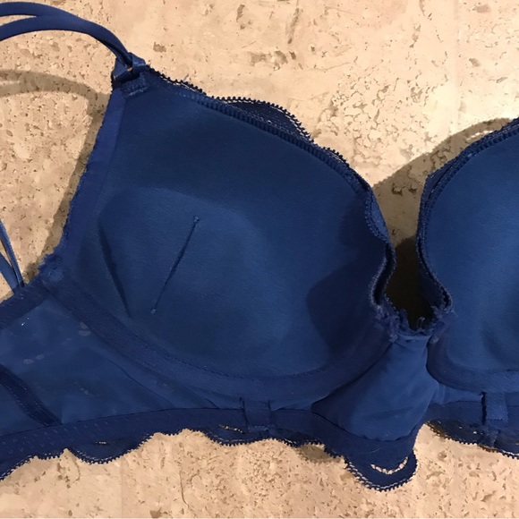 Aerie Cobalt Blue Bra with Lace and padding size 32B - Picture 5 of 6
